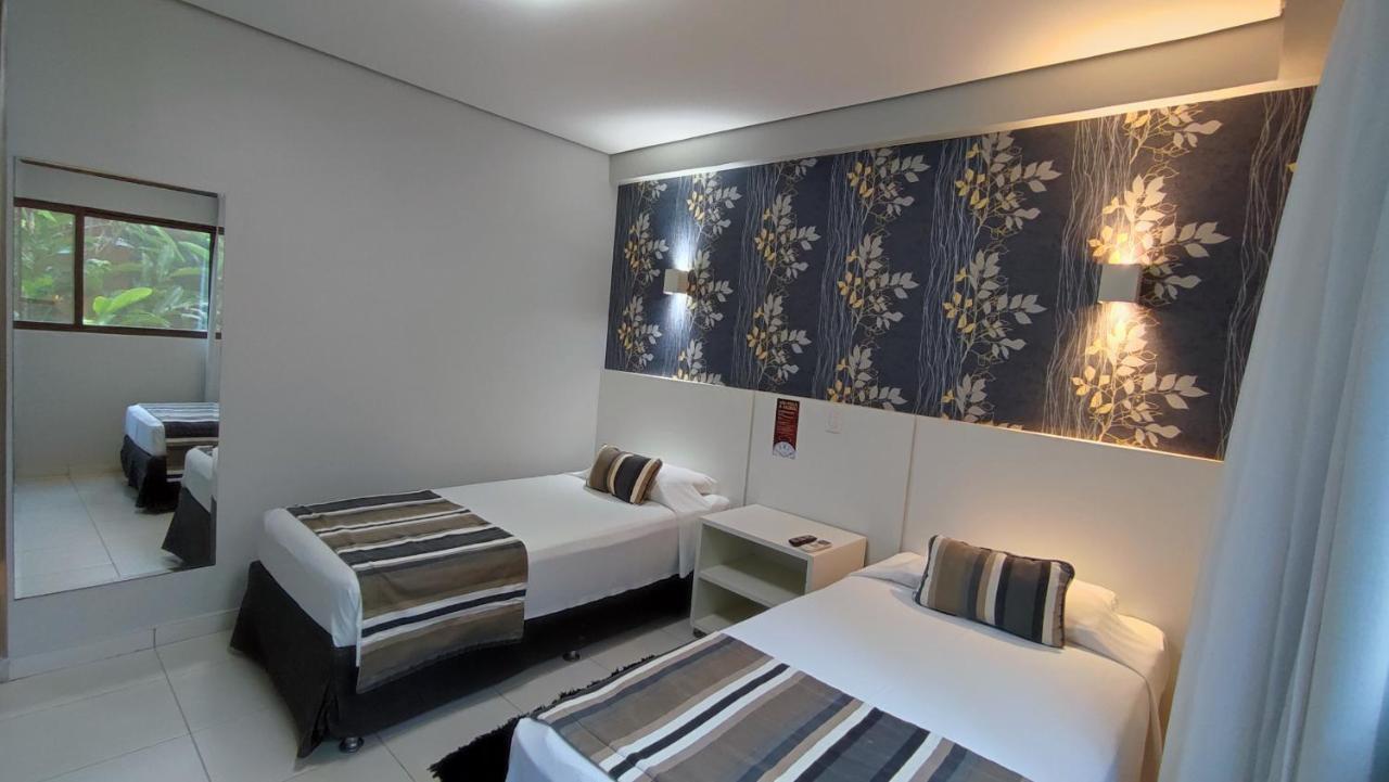 Hotel Girassol Plaza Palmas  Exteriör bild