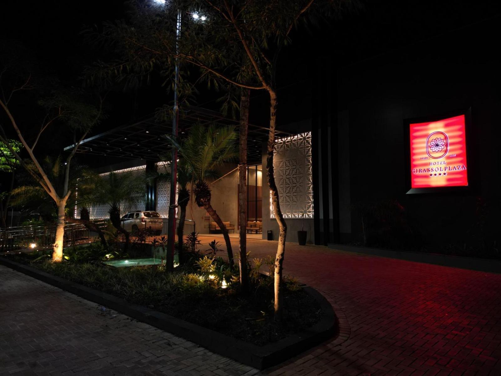 Hotel Girassol Plaza Palmas  Exteriör bild