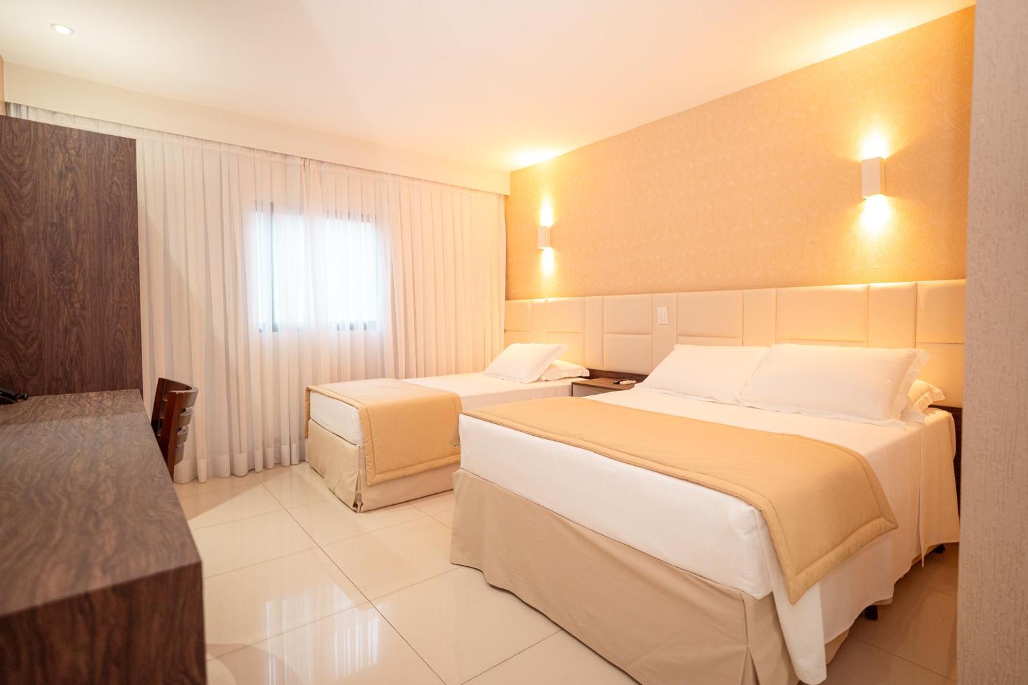 Hotel Girassol Plaza Palmas  Exteriör bild