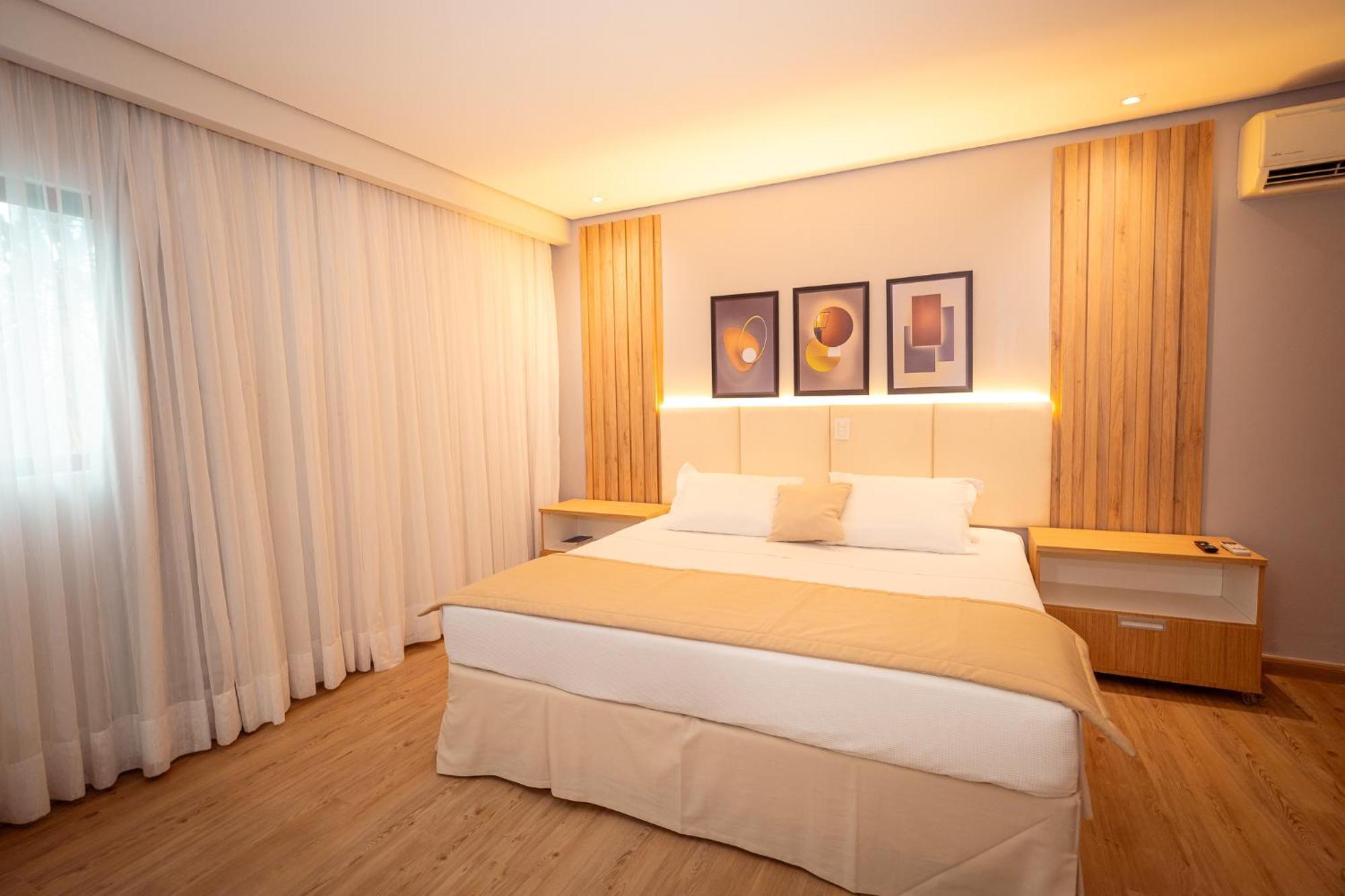 Hotel Girassol Plaza Palmas  Exteriör bild